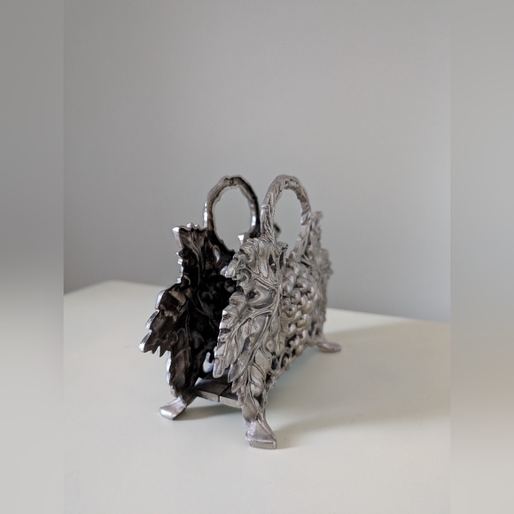 GODINGER | Vintage Silver Plated Napkin Holder - Picture 4 of 8